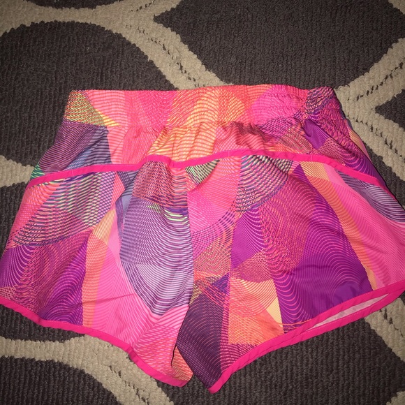 Running shorts - Picture 2 of 3